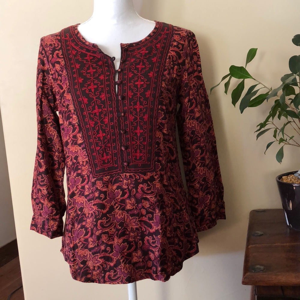 Lucky tapestry top